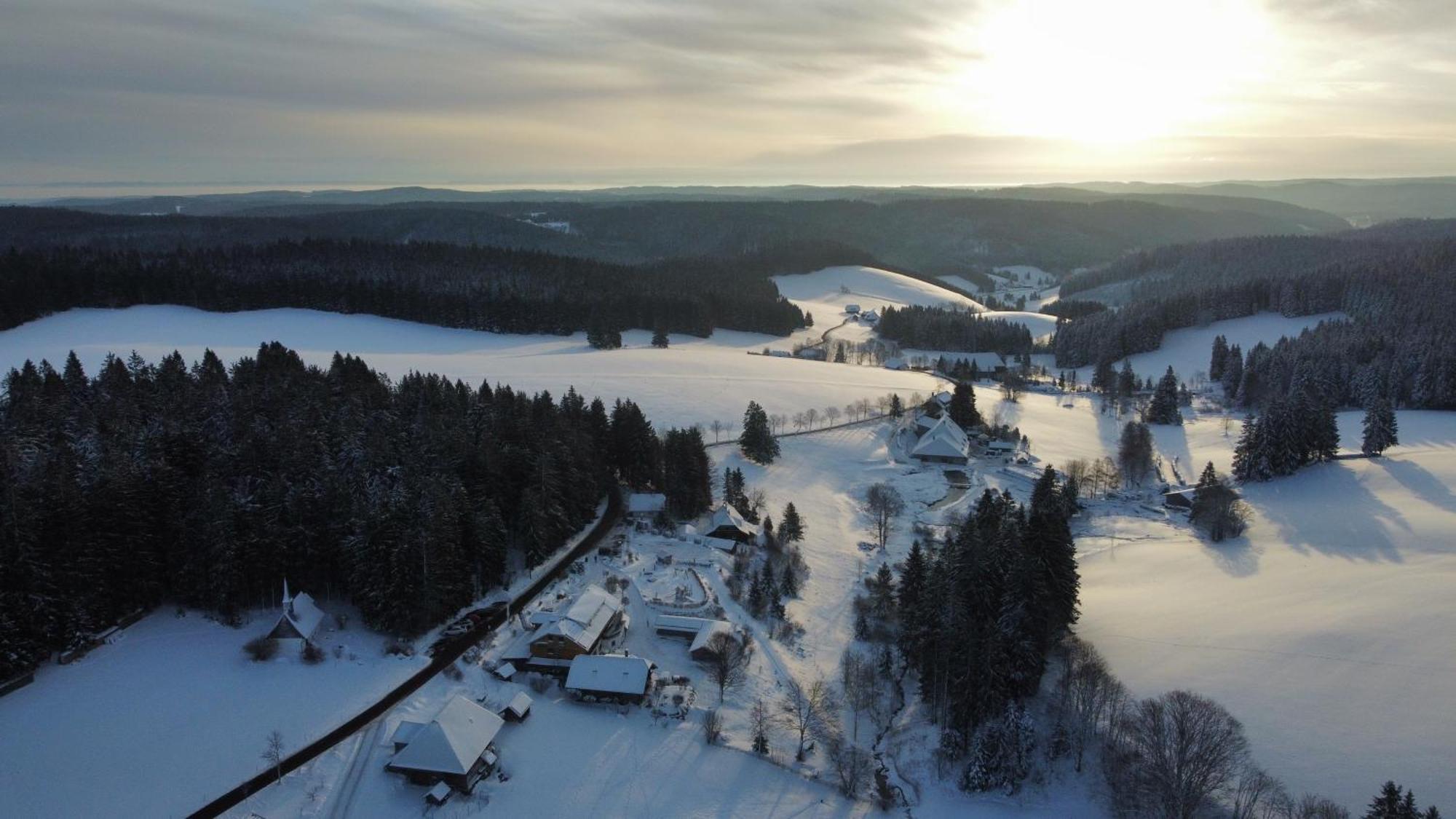 Hoehengasthaus Kolmenhof An Der Donauquelle Фуртванґен Екстер'єр фото